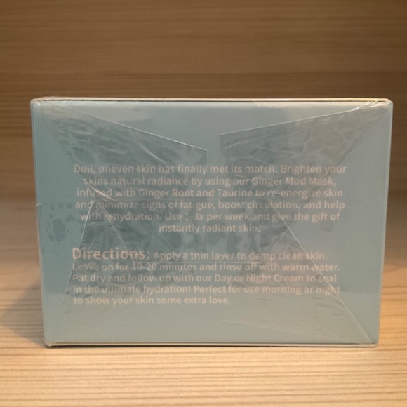 Brightening Mud Mask - Picture 3 of 6